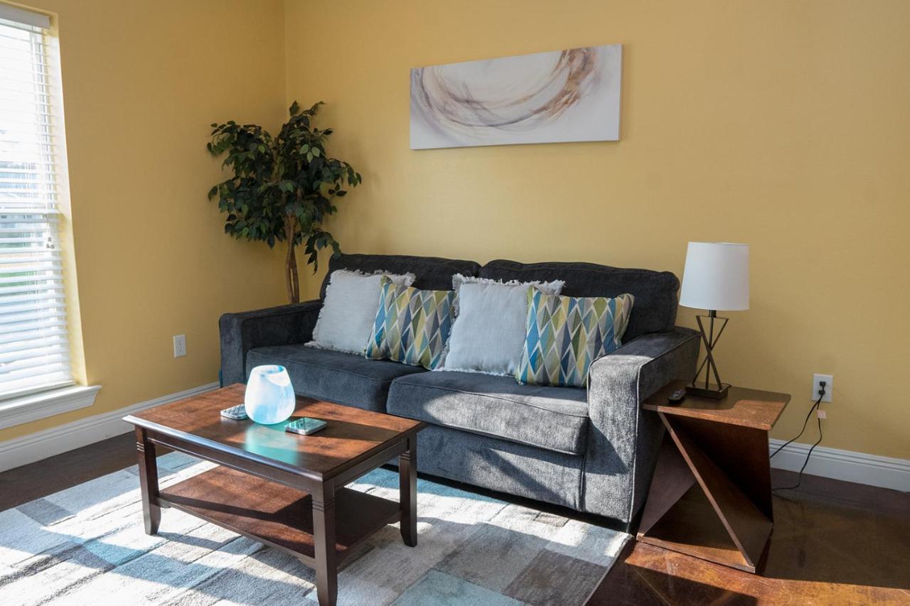 Serene 3Br Apartment 4Tvs Free Wi-Fi & Parking -E- Moss Point Exteriör bild
