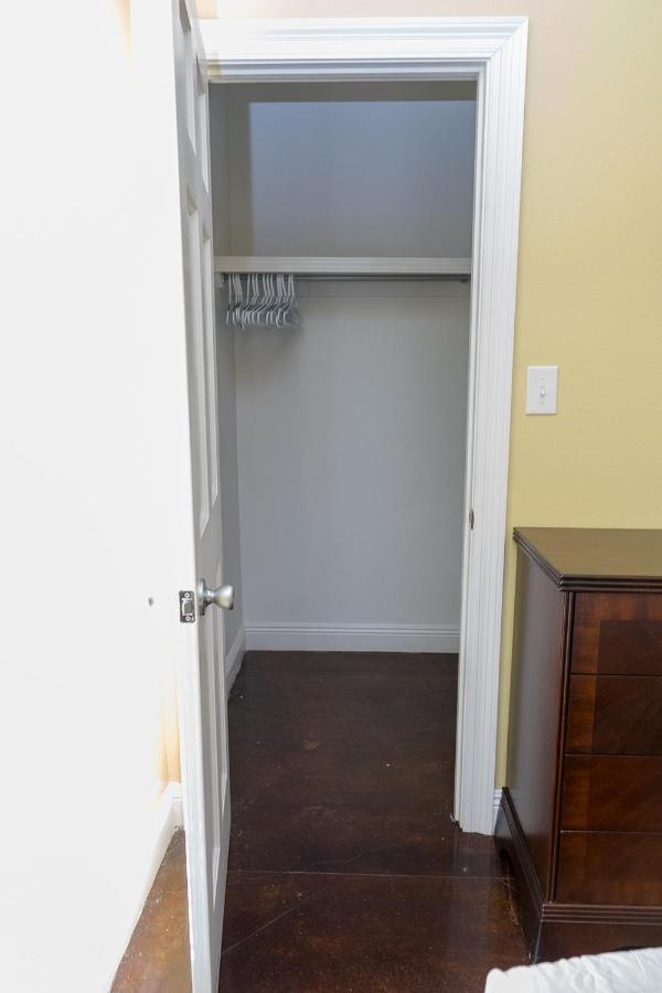 Serene 3Br Apartment 4Tvs Free Wi-Fi & Parking -E- Moss Point Exteriör bild