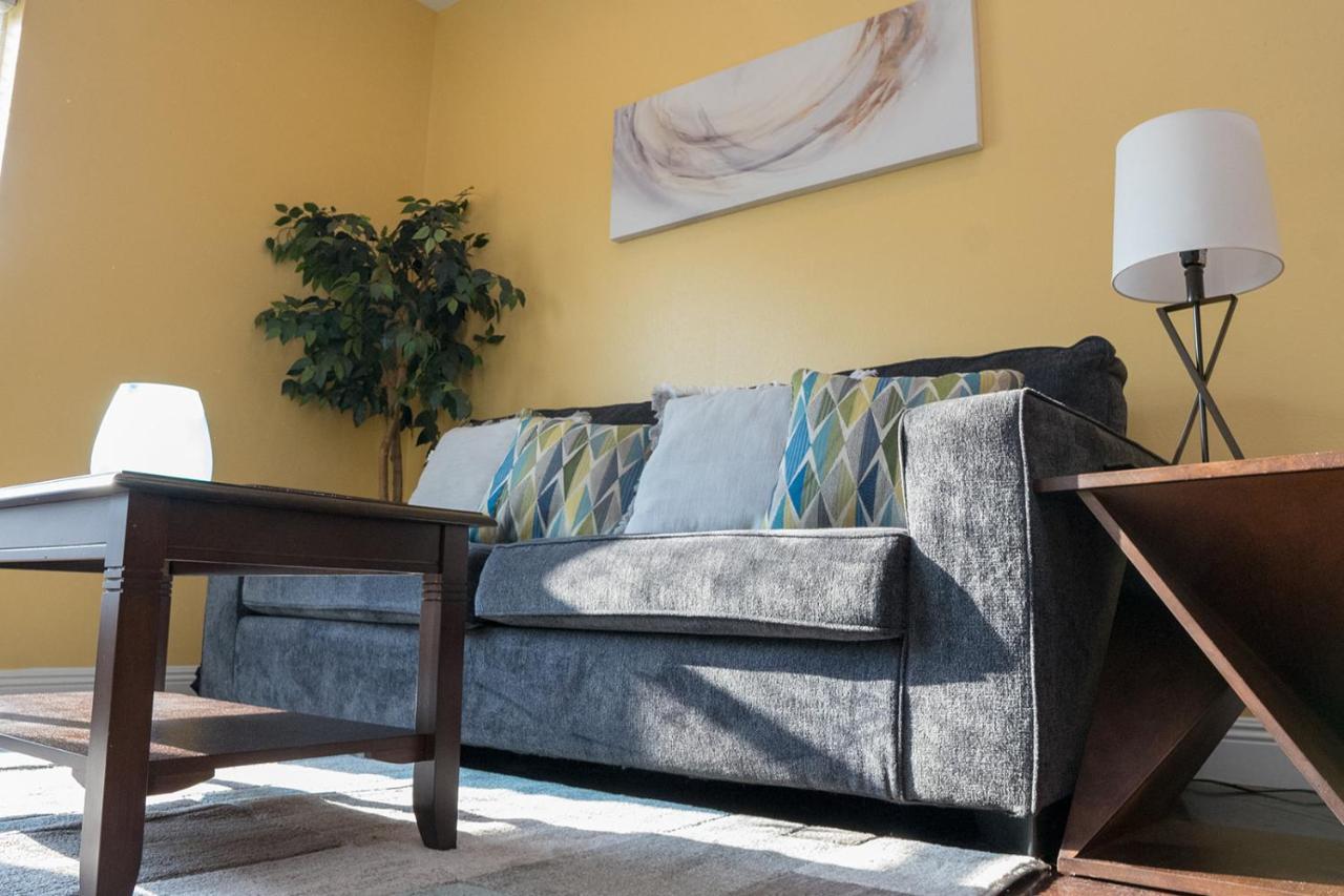 Serene 3Br Apartment 4Tvs Free Wi-Fi & Parking -E- Moss Point Exteriör bild