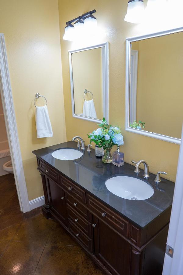 Serene 3Br Apartment 4Tvs Free Wi-Fi & Parking -E- Moss Point Exteriör bild