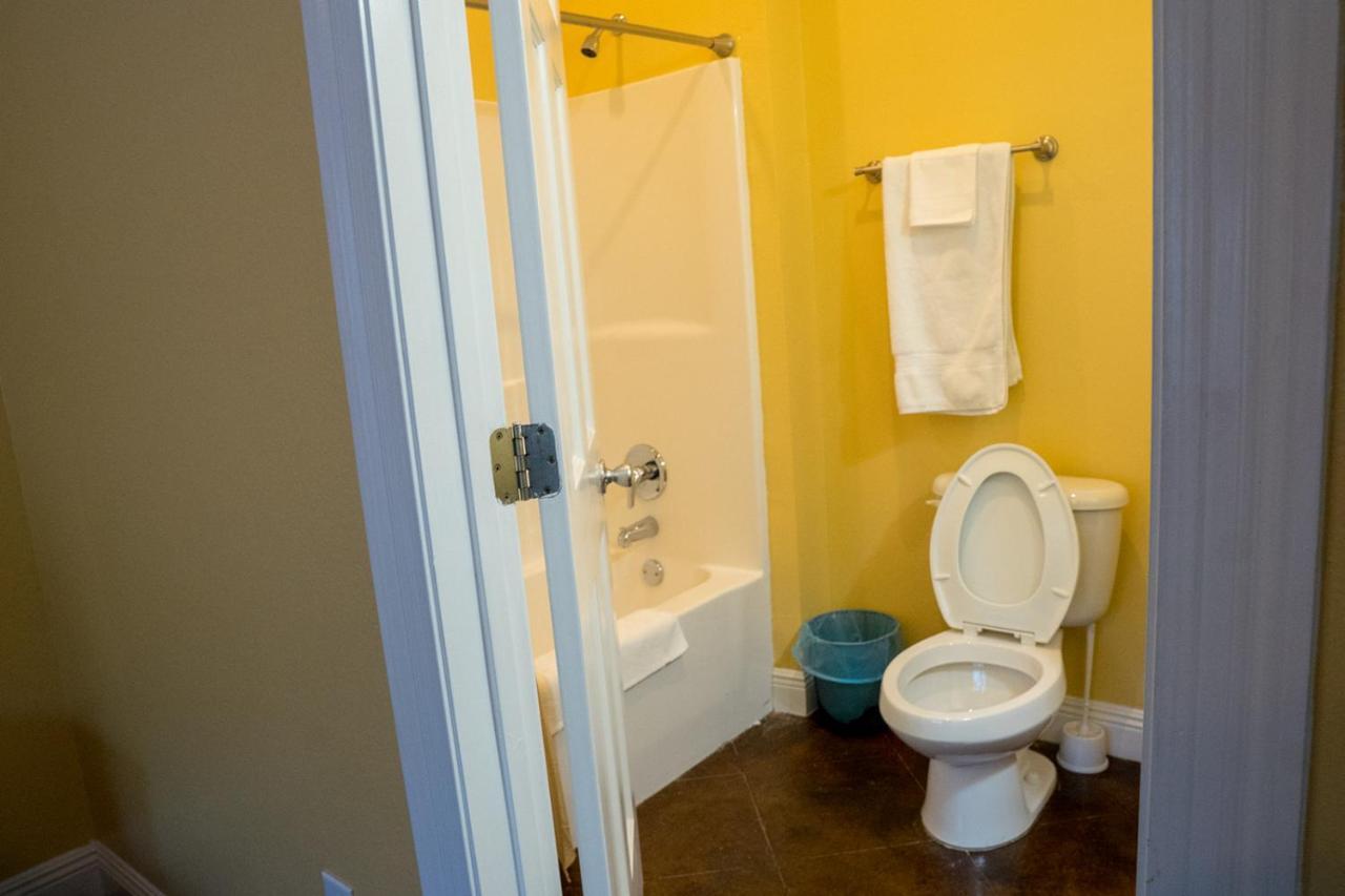 Serene 3Br Apartment 4Tvs Free Wi-Fi & Parking -E- Moss Point Exteriör bild